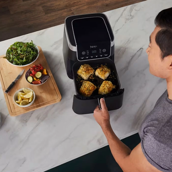 Friteuză cu aer cald Ninja Max Pro Negru