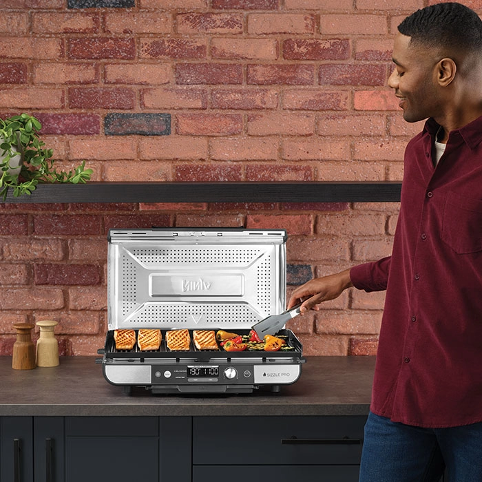 Grătar electric Ninja Sizzle Negru