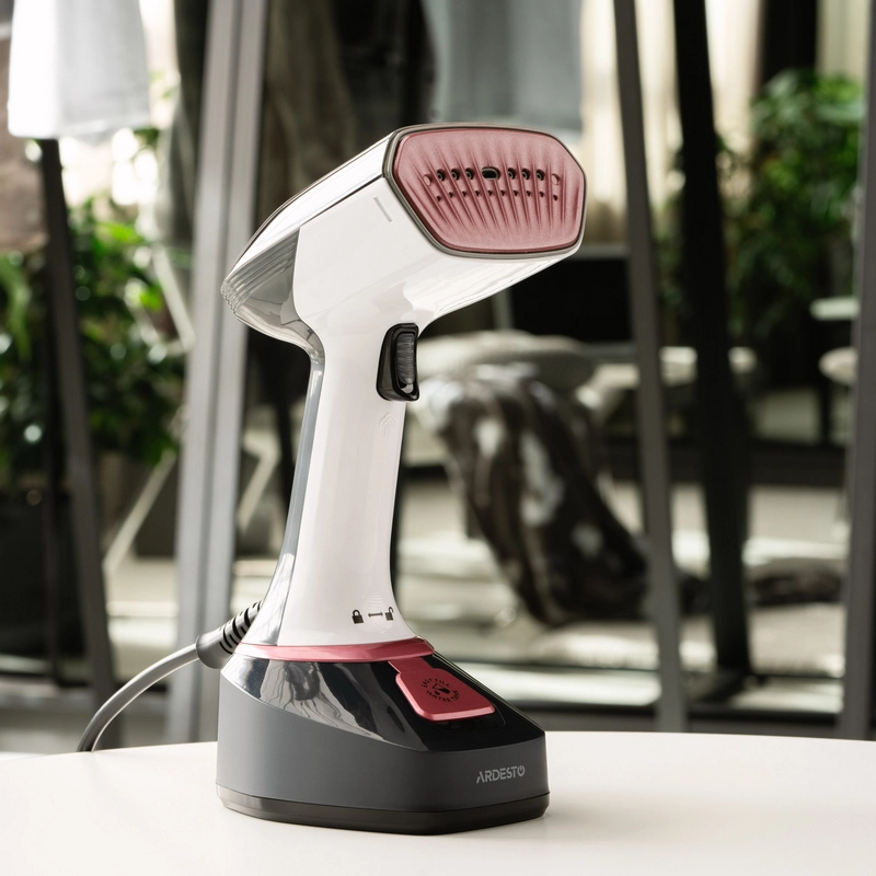 Aparat de călcat vertical cu aburi Ardesto SI-S1400 Negru | Alb