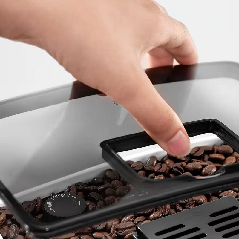 Aparat de cafea DeLonghi ECAM22.110 Alb