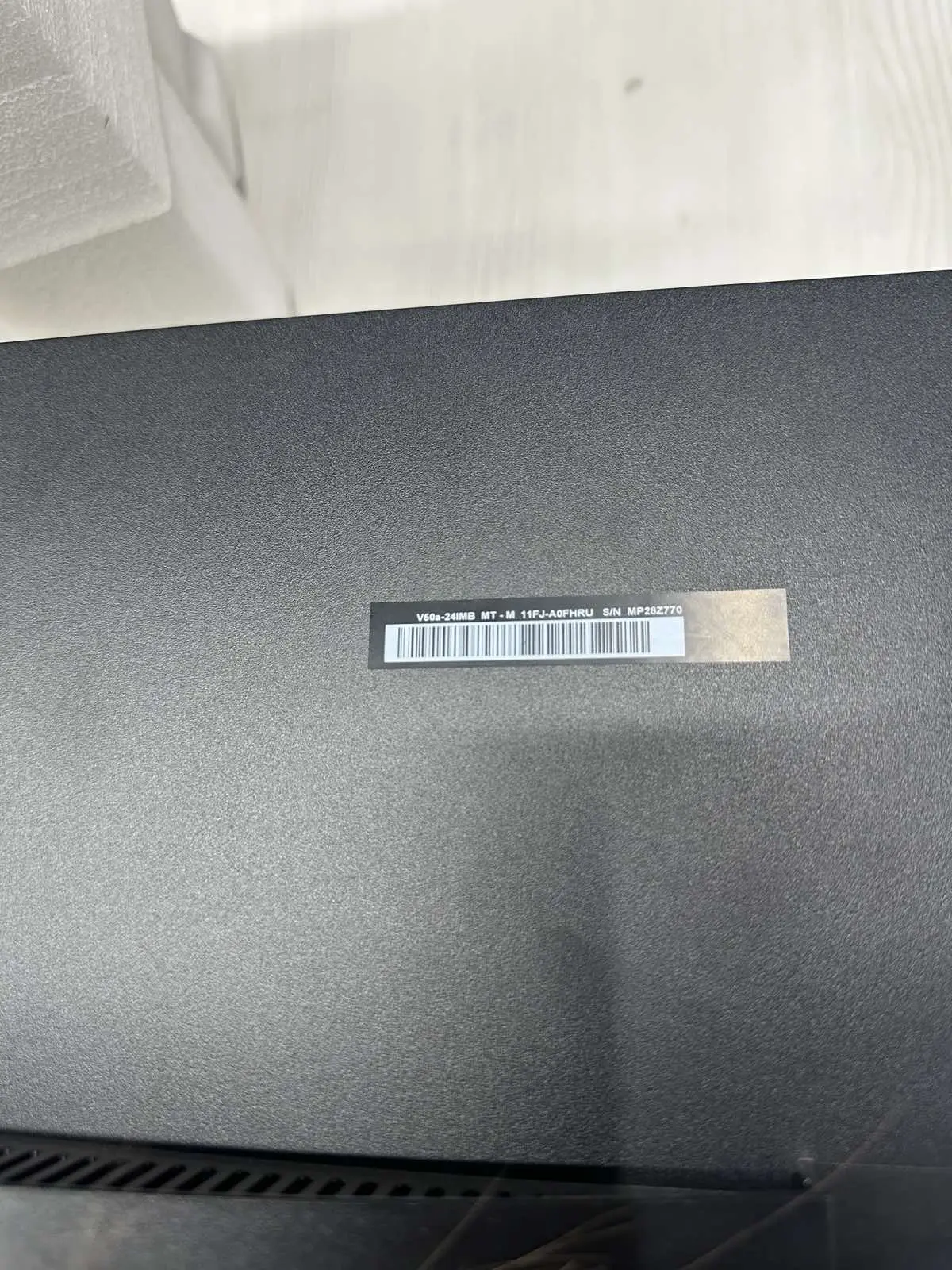 Моноблок Lenovo V50a 24IMB 8 ГБ 256GB