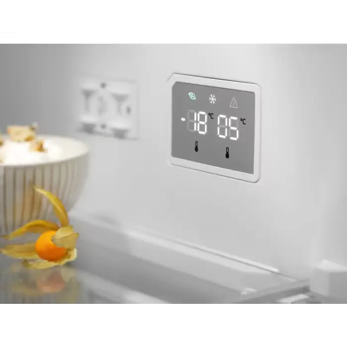 Холодильник Electrolux LNT7ME36G2 Белый