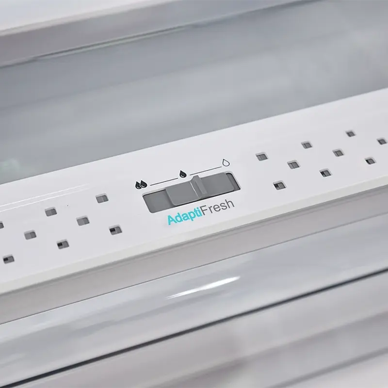 Холодильник Sharp SJLC11CTXWFEU Белый