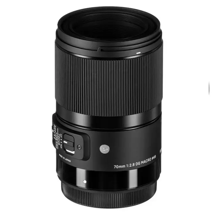SIGMA 70mm F2.8 DG MACRO