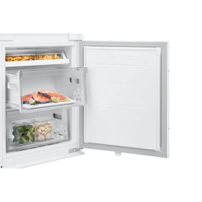 Холодильник Samsung BRB70F30AES0EO Белый