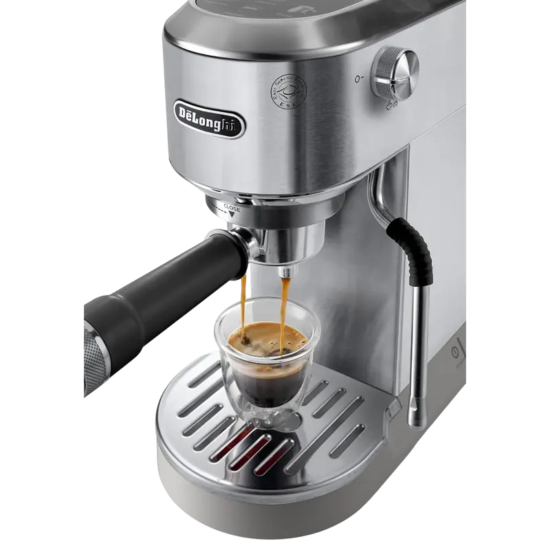Кофеварка рожковая DeLonghi EC890.M Нержавеющая сталь
