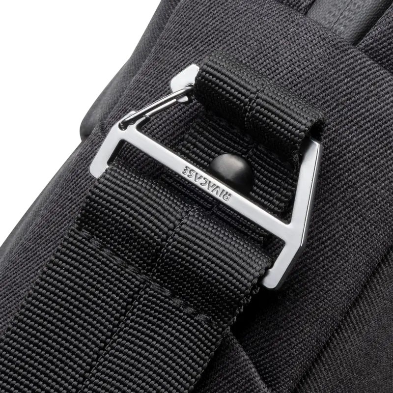 Сумка для ноутбука Rivacase Clark Черный