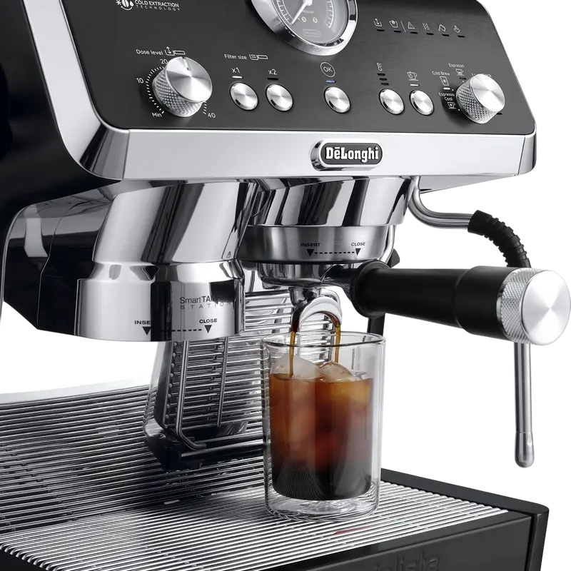 Кофеварка рожковая DeLonghi EC9555 BK Черный