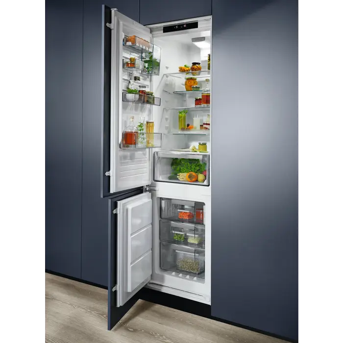 Холодильник Electrolux ENS6TE19S Белый