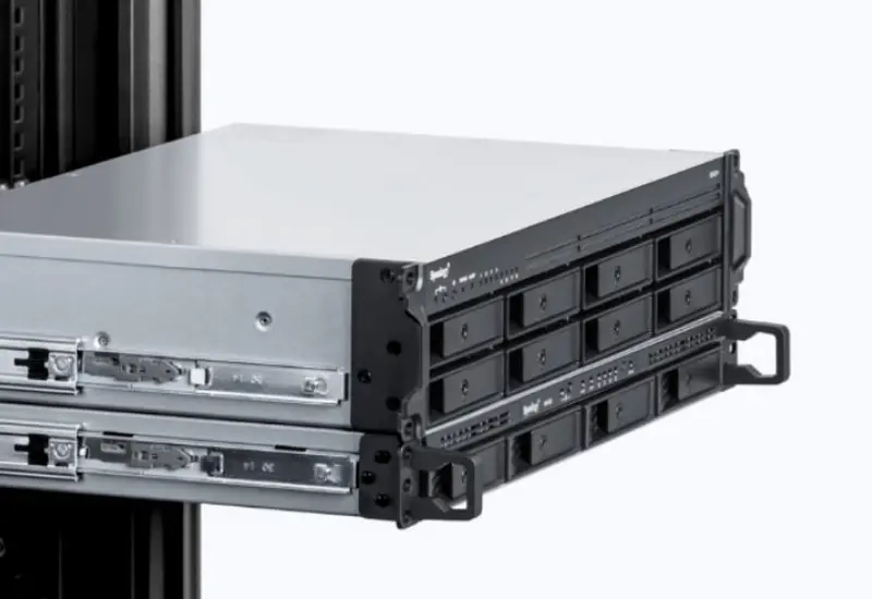 Сетевое хранилище SYNOLOGY RS1221+ Черный