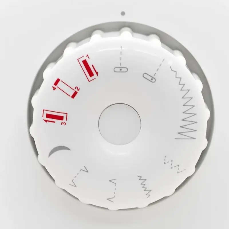 Mașină de cusut Singer 8270 Alb