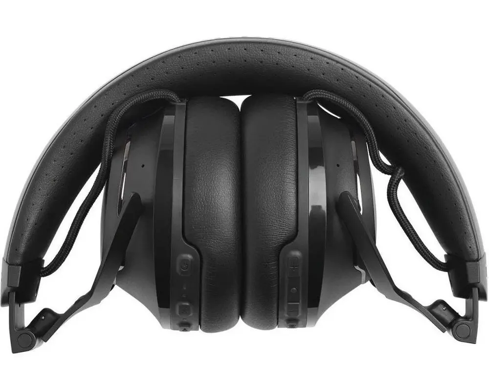 Căști JBL. Club 700BT