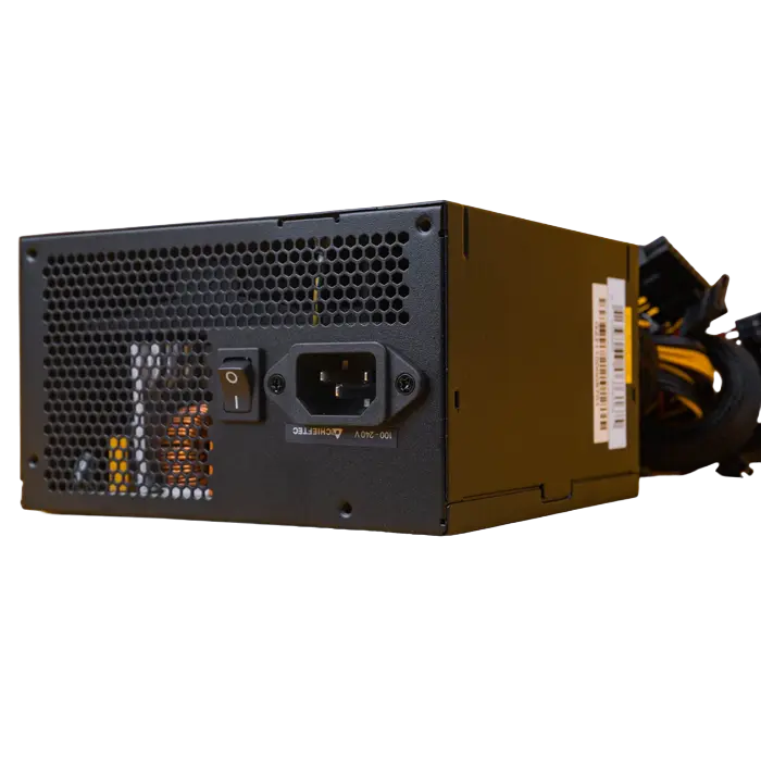 Tip Блок питания для компьютеров Chieftec BBS-700S Core Series ATX Черный