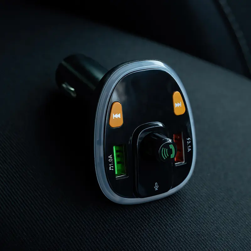 FM-модулятор Maxlife MXFT-03 Черный