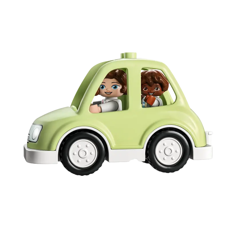 Constructor LEGO Family House on Wheels Multicolor